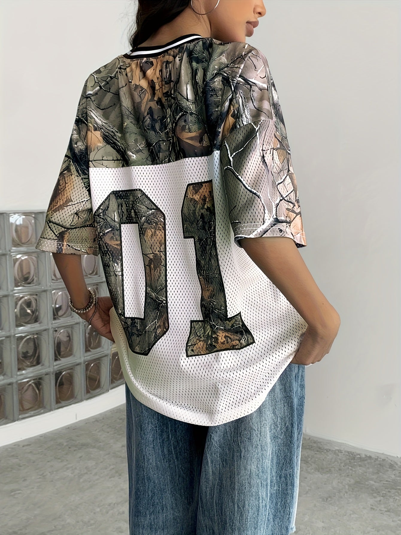 Women'S Y2K-Inspired Camo Print T-Shirt with V-Neck, Short Sleeves, and Color Block Design - Casual Loose Fit, Hollow-Out Detail, All-Season Top PB-775, Casual Wear|Vacation Style|Trendy Look